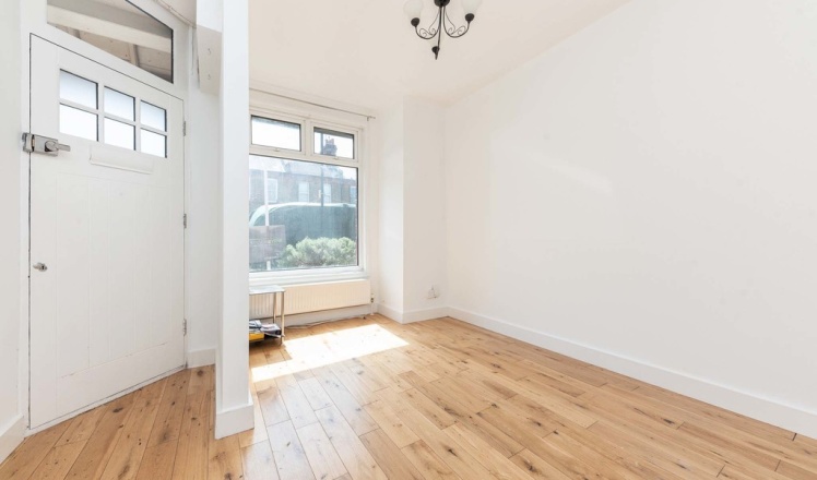 Moselle Avenue, Wood Green, London