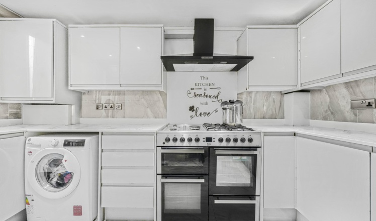 Pellatt Grove, London