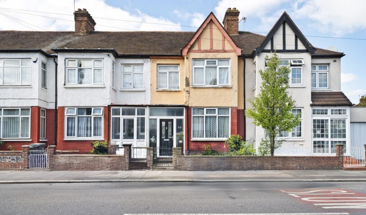 Perth Road, London