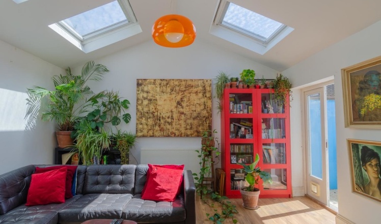 Hermitage Road, London