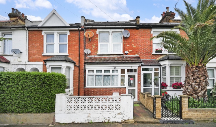 Roslyn Road, London
