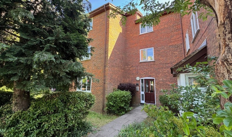 Greenway Close,