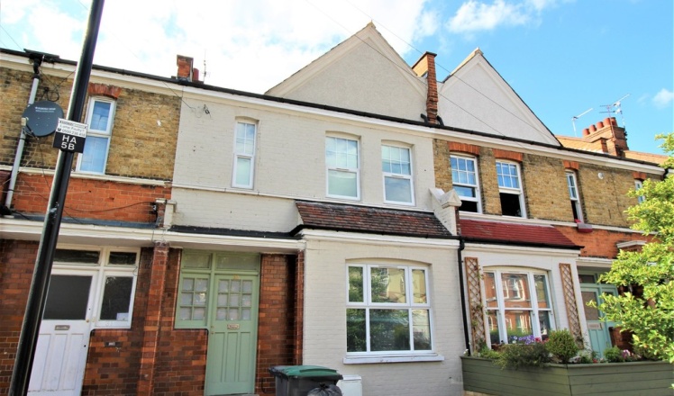 Hewitt Avenue, Wood Green