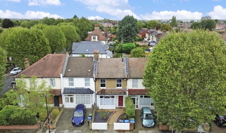 Edenbridge Road, Bush Hill Park