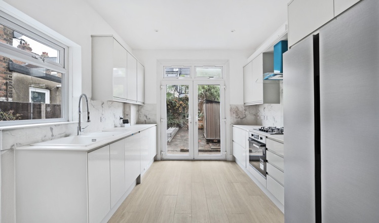 Whymark Avenue, London