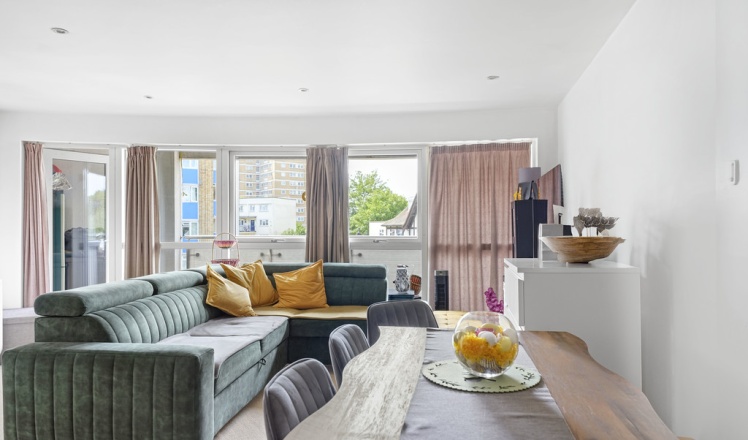 Douglas Road, London