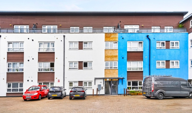 Sidi Court, Milton Road, Turnpike Lane