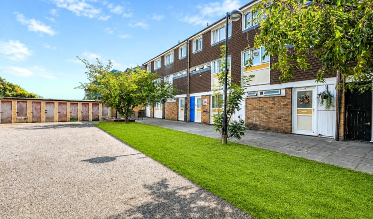 Acacia Road, London